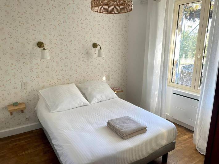 Location de vacances pour 9 personnes, avec terrasse ainsi que jardin et piscine à Cressensac - 4