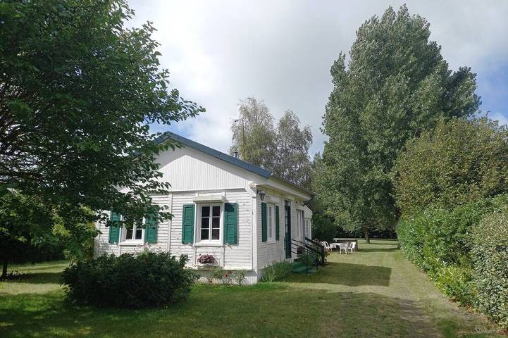 Chalet für 4 Personen, mit Terrasse und Garten - 1