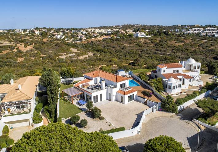 Villa pour 8 personnes, avec jardin et piscine ainsi que vue sur l’océan et terrasse à Ferragudo - 3