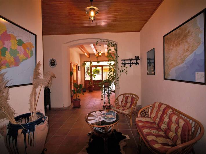 Casa rural para 12 personas, con Terraza en Garrigás - 2