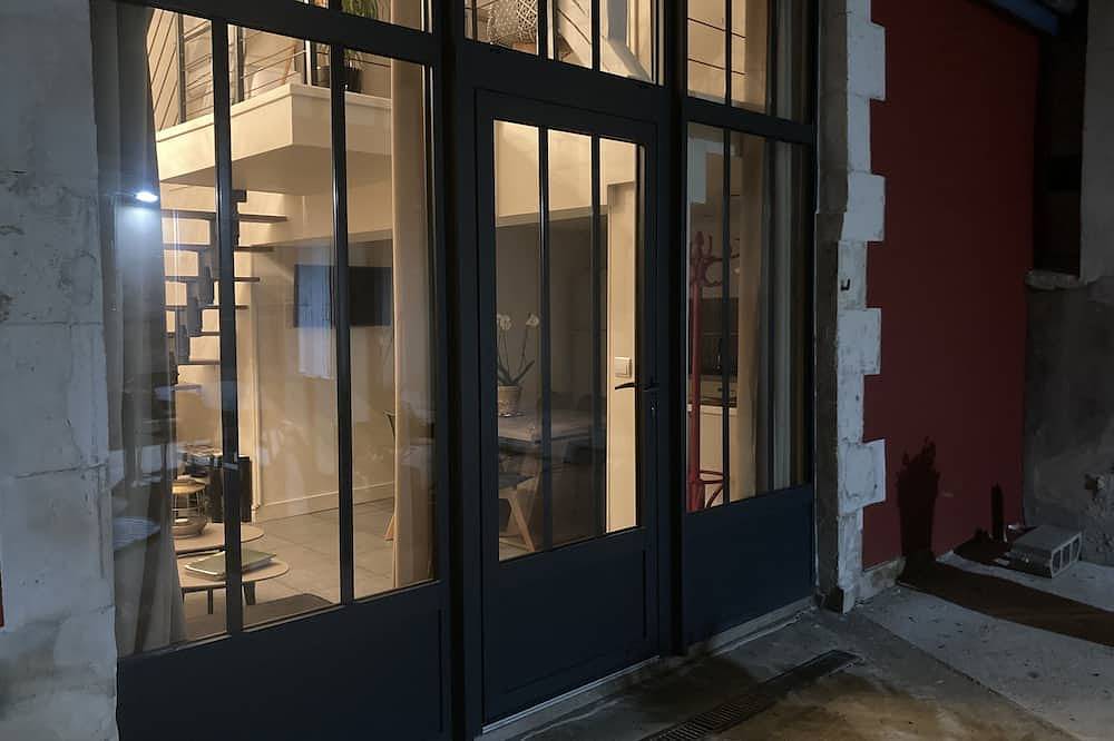 Charming Loft in a quiet location in the heart of town in Auxerre, Auxerre region