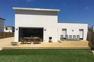 Gîte pour 6 personnes, avec terrasse et jardin dans Plage du Ruguel