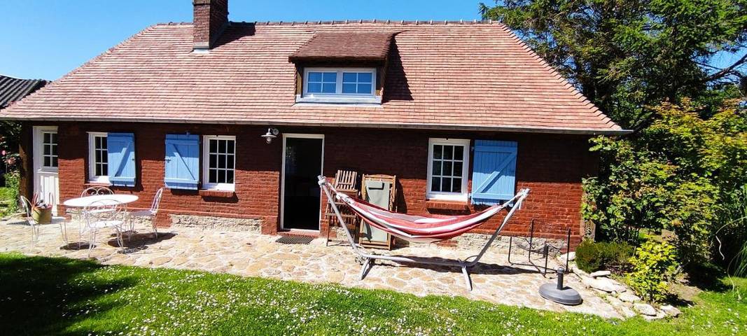 Location de vacances pour 4 personnes, avec terrasse et jardin à Auberville