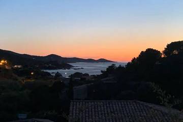 Location de vacances pour 8 personnes, avec jardin, animaux acceptés dans Plage du Ruppione