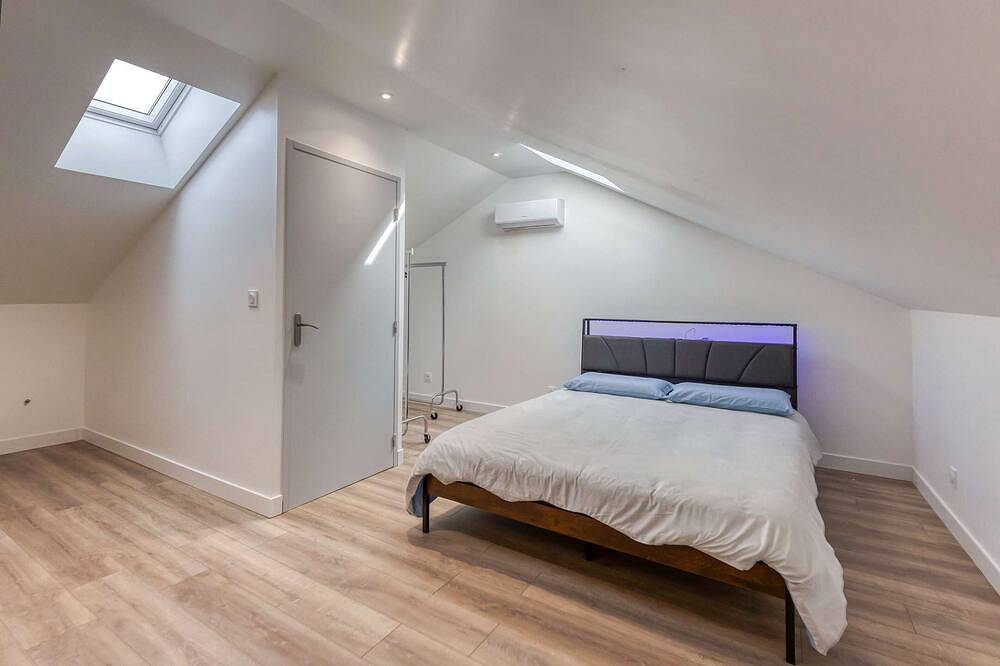 Maison Carmen • Cozy house • Sleeps 5 • Near Grenoble in Le Pont-de-Claix, Vercors