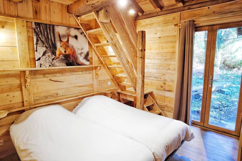 Chalet rondins, terrasse avec jacuzzi, accès piscine et sauna, proche La Bresse in Basse-sur-le-Rupt, Parc naturel régional des Ballons des Vosges