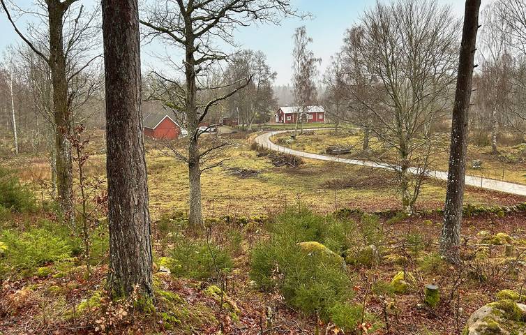 Hus för 6 Personer med trädgård in Svenska Östersjön