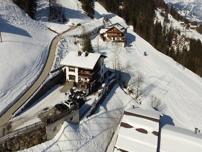 Vakantiewoning voor 6 personen, met balkon, kindvriendelijk in Aschau im Zillertal