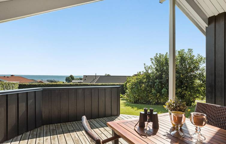 Ferienhaus für 6 Personen, mit Whirlpool und Terrasse sowie Garten und Sauna in Grønninghoved Strand - 3