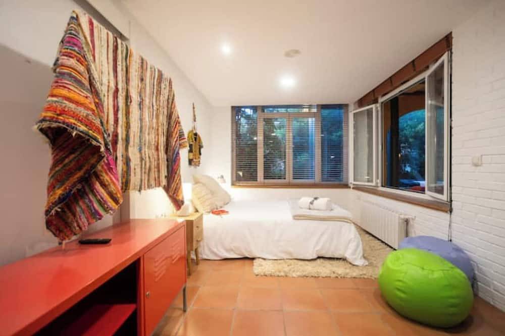 Apartamento entero, Inusual Villa en el bosque. Casa Armonía Natura in Camargo, Costa de Cantabria