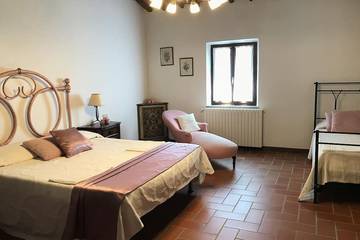 Villa for 9 People in San Gimignano, Via Francigena, Photo 3