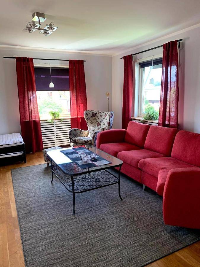 Ferienwohnung für 4 Personen, mit Balkon und Garten