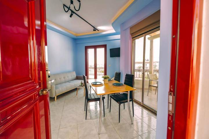 Ferienwohnung für 3 Personen, mit Terrasse und Ausblick in Agios Ilias