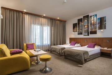 Hôtel pour 2 personnes, avec vue ainsi que terrasse et jardin dans Stara Zagora