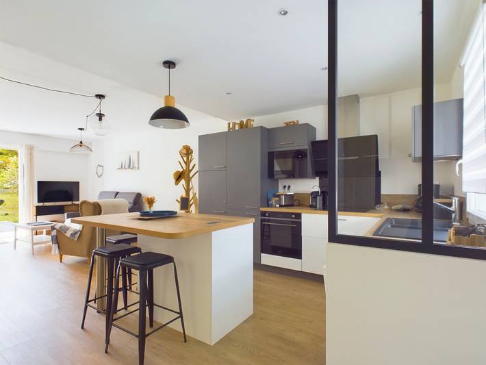 Location de vacances pour 7 personnes, avec piscine ainsi que jardin et terrasse dans Plage naturiste (Olonne-sur-Mer) - 4