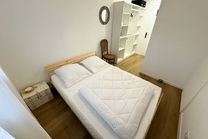 Appartement entier, Magnifique F1 - à 50 de la mer in Bernières-sur-Mer, Région de Caen