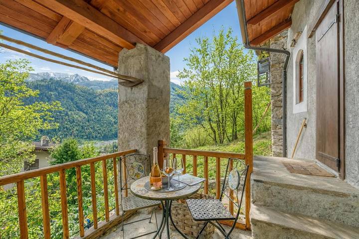 Gîte pour 4 personnes, avec balcon