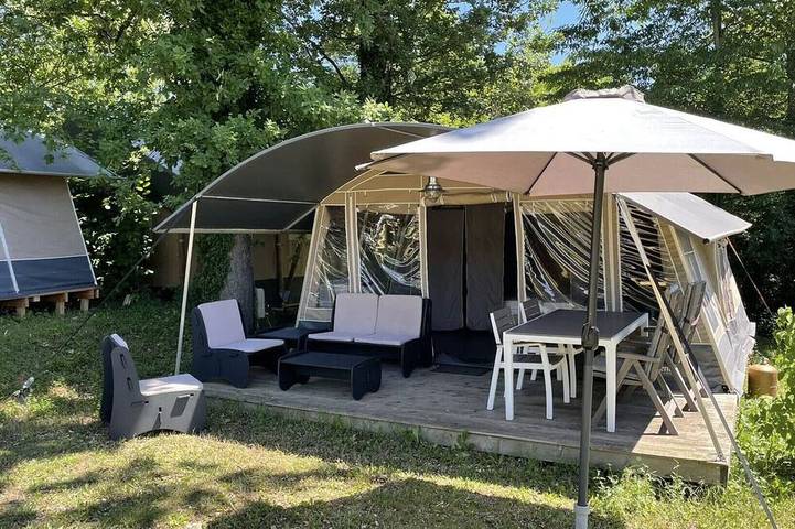 Gîte pour 5 personnes, avec jardin et piscine