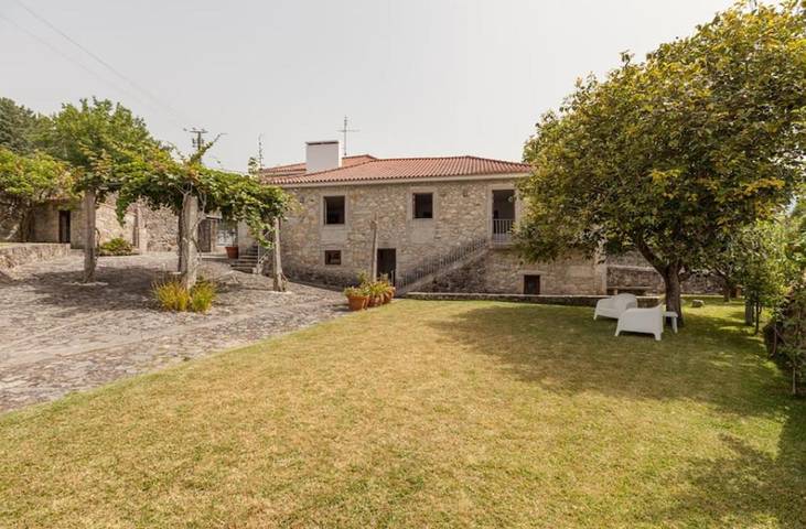 Maison de campagne pour 2 personnes, avec terrasse et jardin ainsi que piscine et vue dans Afife - 4