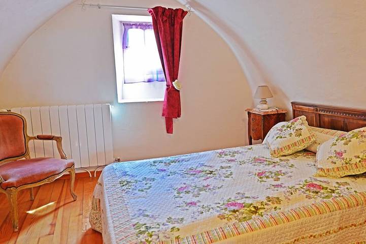 Gîte pour 4 personnes, avec balcon à La Cresse - 3