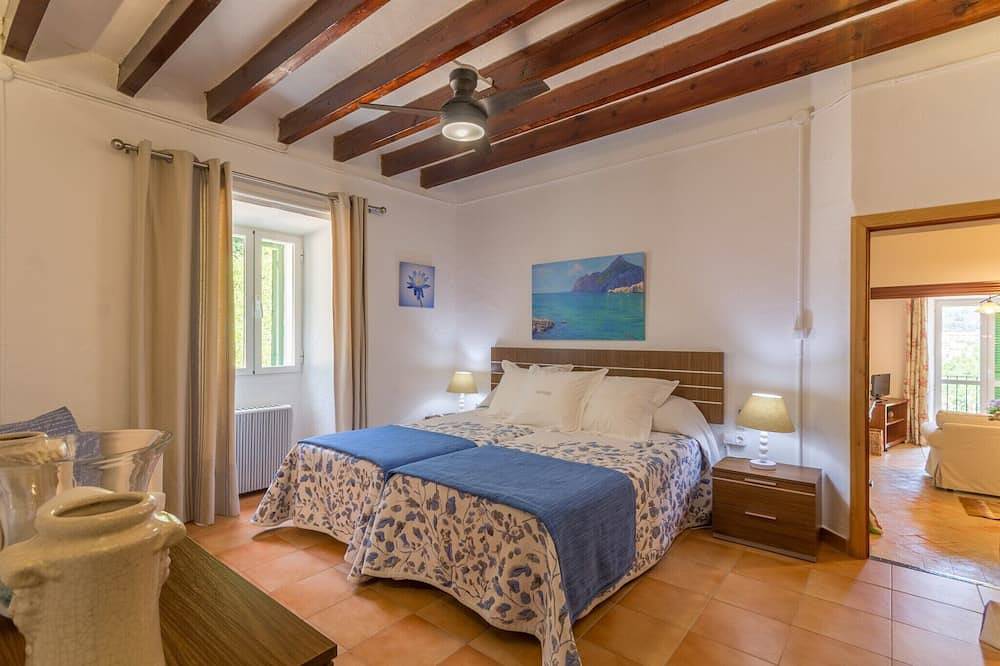 Can Pieres in Esporlas with Views in Esporles, West Majorca