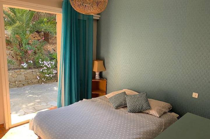 Villa pour 8 personnes, avec terrasse et jardin à Sanary-sur-Mer - 3