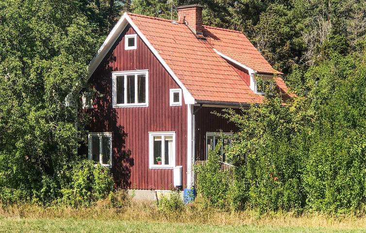 Hus för 5 Personer med trädgård in Västervik