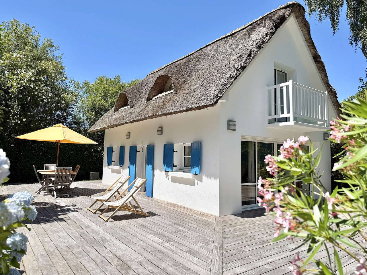 La Petite Maison du Caillou, maison 3* typique Bretonne toit de chaume in Fouesnant, Côte de Cornouaille