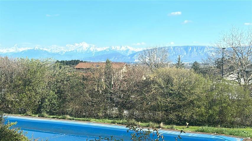 Maison d’hôte pour 2 personnes, avec jardin et piscine ainsi que vue et terrasse