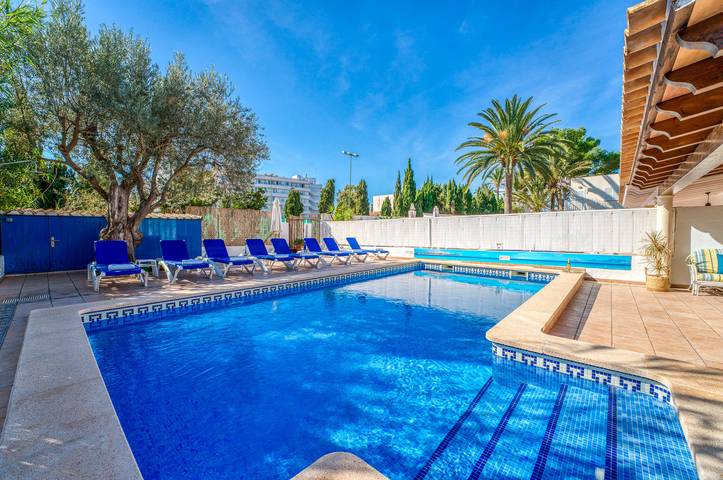 Ferienhaus für 8 Personen, mit Garten und Balkon sowie Seeblick auf Mallorca - 4