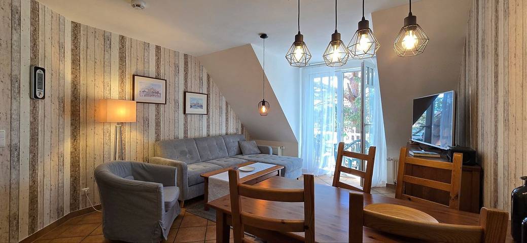 Apartamento entero, 3-Zimmer Fewo für 6 Pers. im 2. Og mit Balkon , WLAN in Graal-Müritz, Rostock y sus alrededores