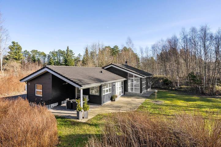 Ferieudlejning for 6 personer, med Jacuzzi og Terrasse såvel som Have og Sauna i Aalborg Kommune