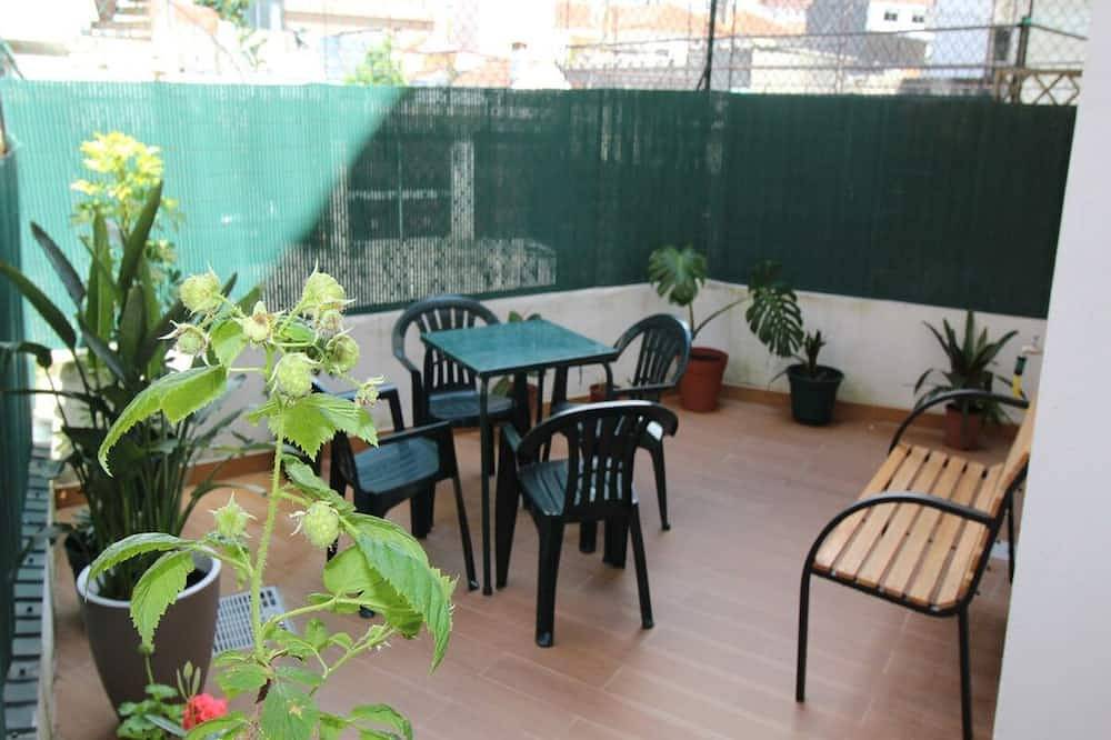 Appartamento intero, Aveiro Apartment with Patio in Distretto d'Aveiro