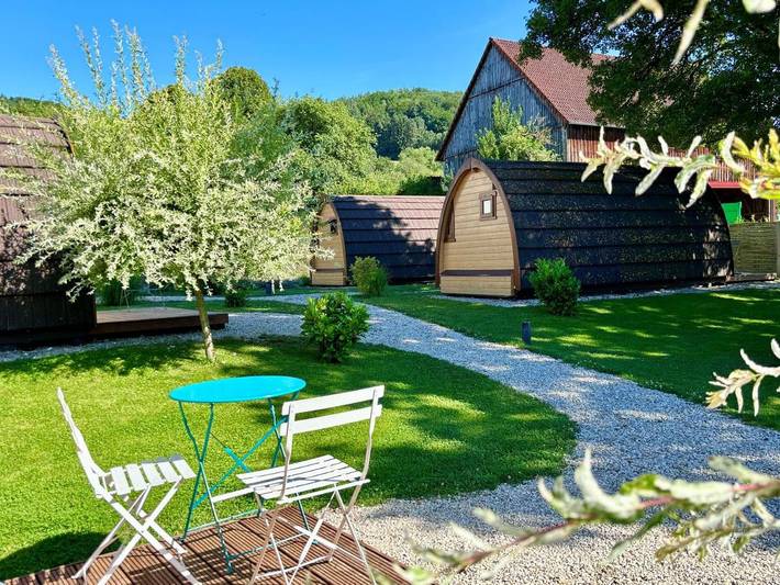 Lodge für 3 Personen, mit Terrasse und Ausblick in Pottenstein