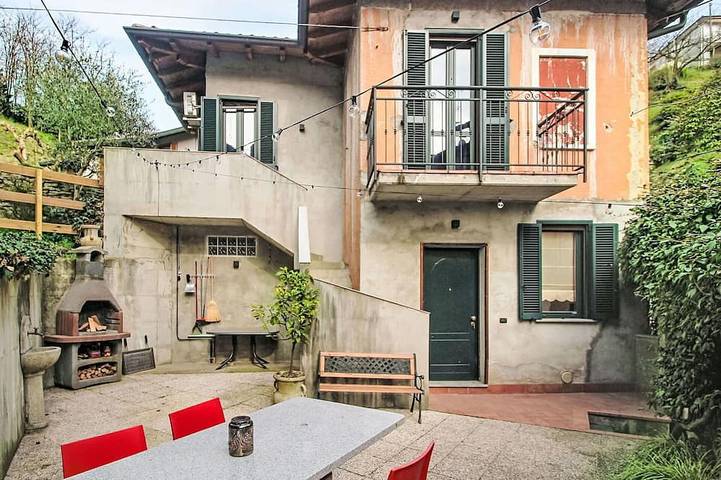 Ferienhaus für 4 Personen, mit Garten in Comune di Luino