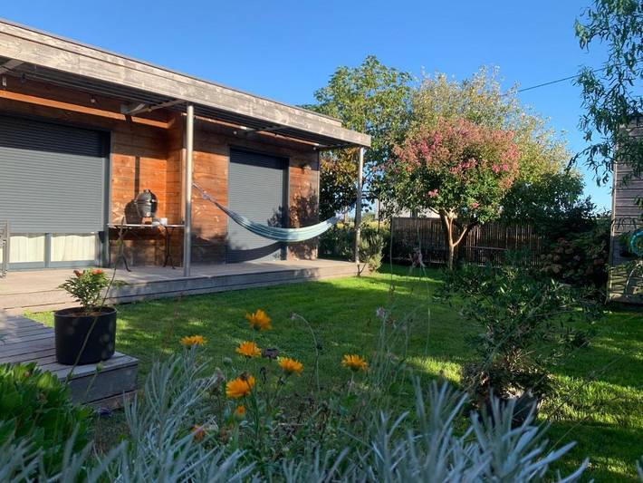 Location de vacances pour 2 personnes, avec terrasse ainsi que jacuzzi et jardin dans Terranjou - 2