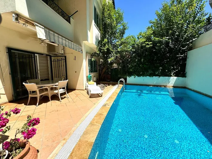 Chalet para 7 personas, con jardín además de piscina y vistas - 1
