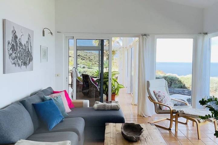 Modern house in exclusive coastal location with breathtaking  ocean views in Los Llanillos, Frontera