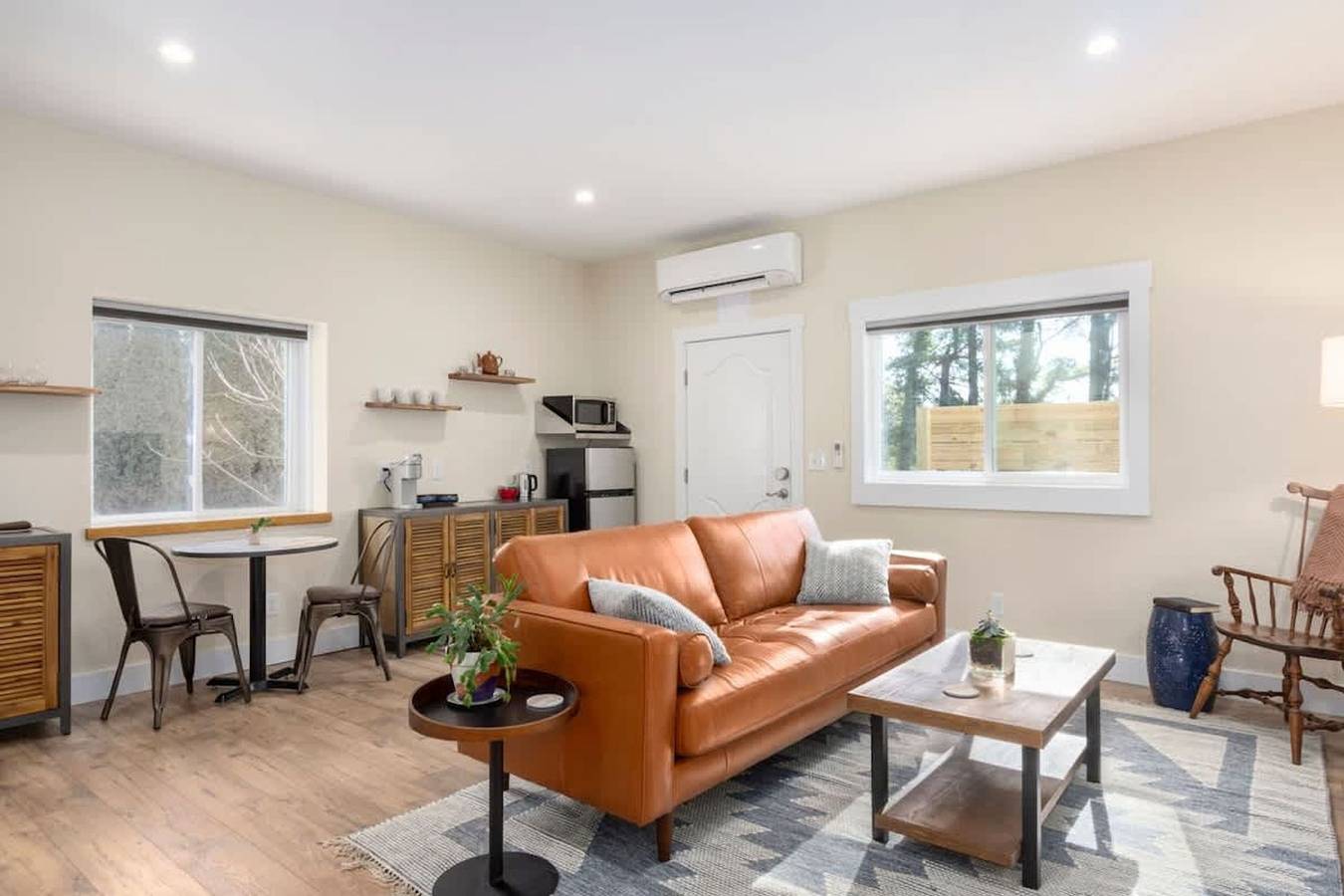 Ganze Wohnung, Eco-Luxe 1Bdr w Patio Free Tix Near Biltmore in Blue Ridge Parkway, Asheville