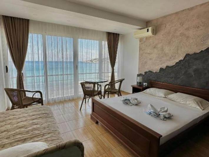 Bungalow für 3 Personen, mit Balkon in Montenegro