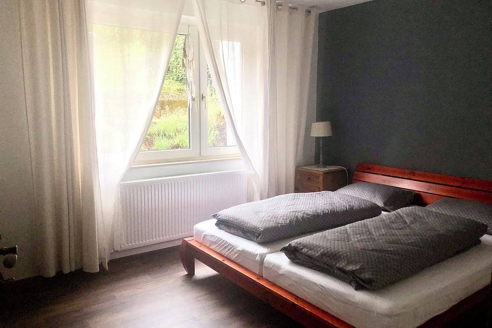 Geräumige Familienunterkunft für gruppe 10p, schöne Aussicht,Haustierfreundlich! in Beverungen, Kreis Höxter