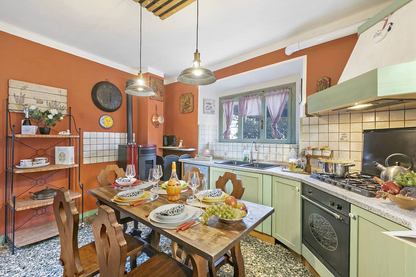 Appartement entier, La Lanterna Swimming Pool Retreat in Vezzo (Gignese), Commune de Gignese