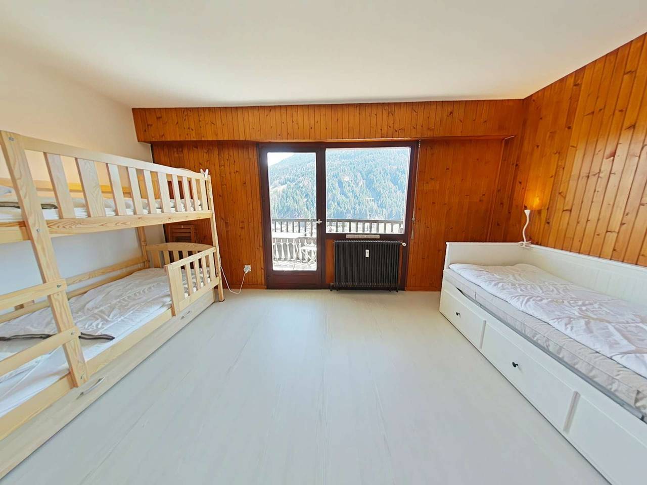 Entire apartment, Renovated studio in Le Grand-Bornand for 4 people in Le Grand-Bornand, Annecy region