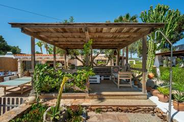 Villa in Santa Eulària des Riu, East Ibiza für 6 