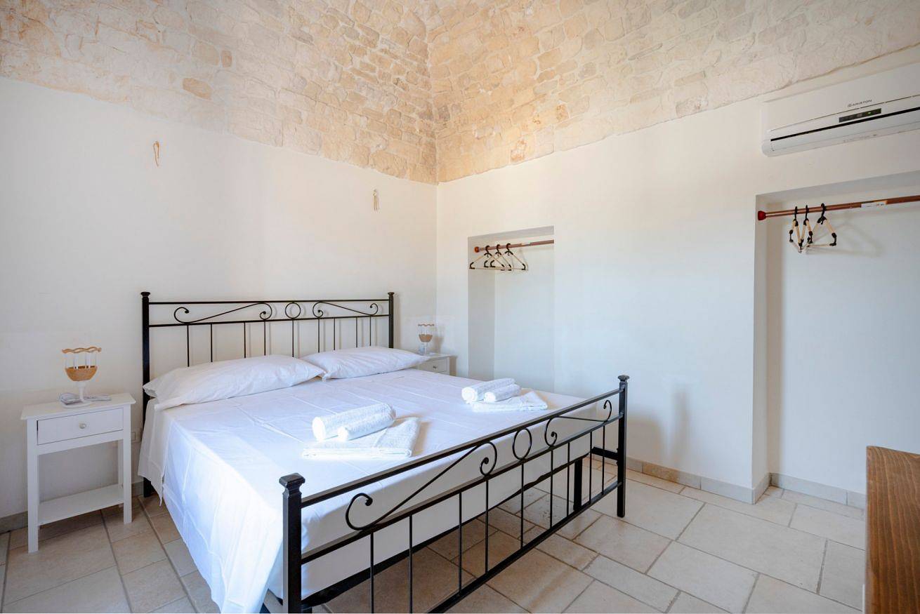 Appartement entier, Guesthost - Contrada Mavugliola Patio Apartment in Locorotondo, Province de Bari