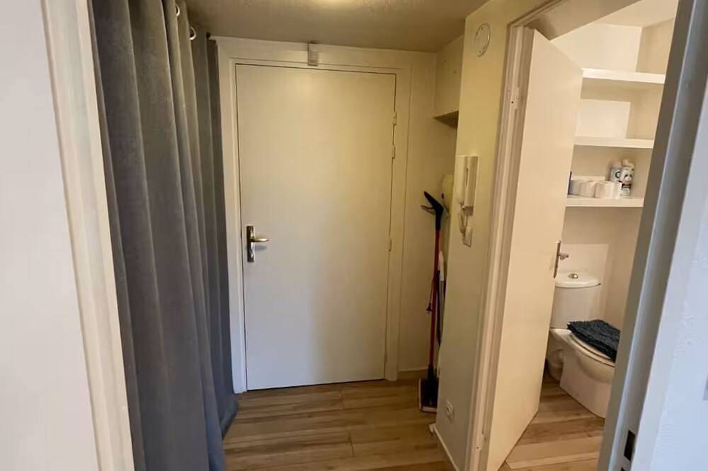 Apartamento entero, Superb studio in secure residence with swimming pool in Gagnac-sur-Garonne, Alto Garona