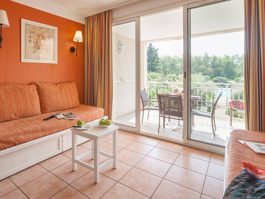 Pierre & Vacances Résidence Le Hameau de la Pinède - Piso 5 personas - - 1 dormitorio - Terraza o balcón - Vistas a la piscina - Aire acondicionado in Hyeres, Parque nacional Port-Cros