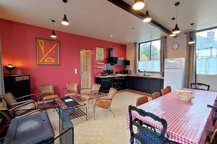 Location de vacances pour 10 personnes, avec jardin et terrasse à Bailly-en-Rivière