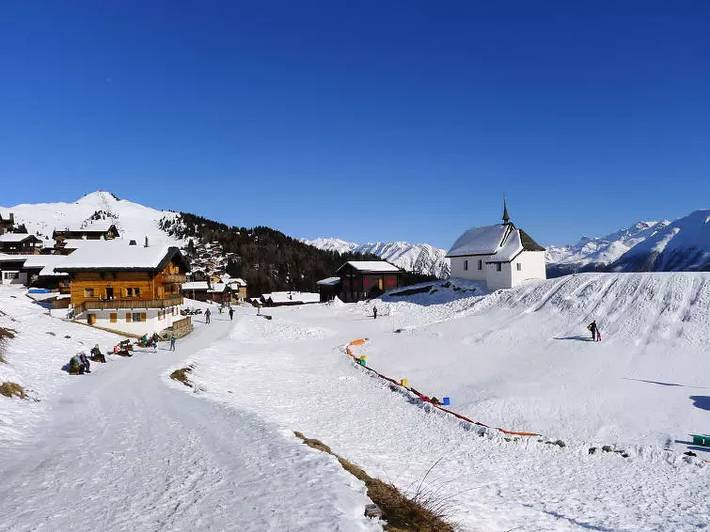 Hütte für 6 Personen, mit Balkon in Bettmeralp