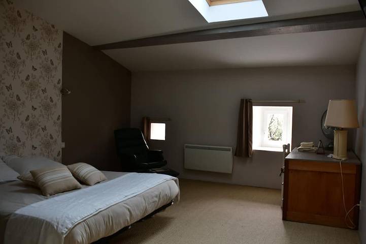 Location de vacances pour 4 personnes, avec jardin et terrasse à La Crèche - 2